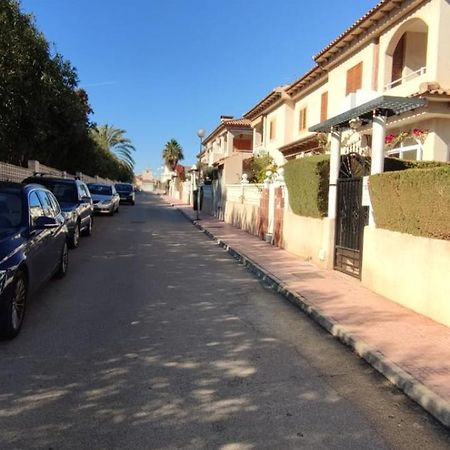 La Casa De La Palmera Leilighet Torrevieja Eksteriør bilde