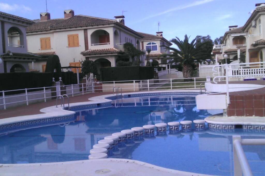 La Casa De La Palmera Leilighet Torrevieja Eksteriør bilde